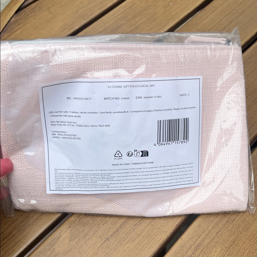 Kylie Cosmetics Pink Makeup Pouch - Picture 3 of 9